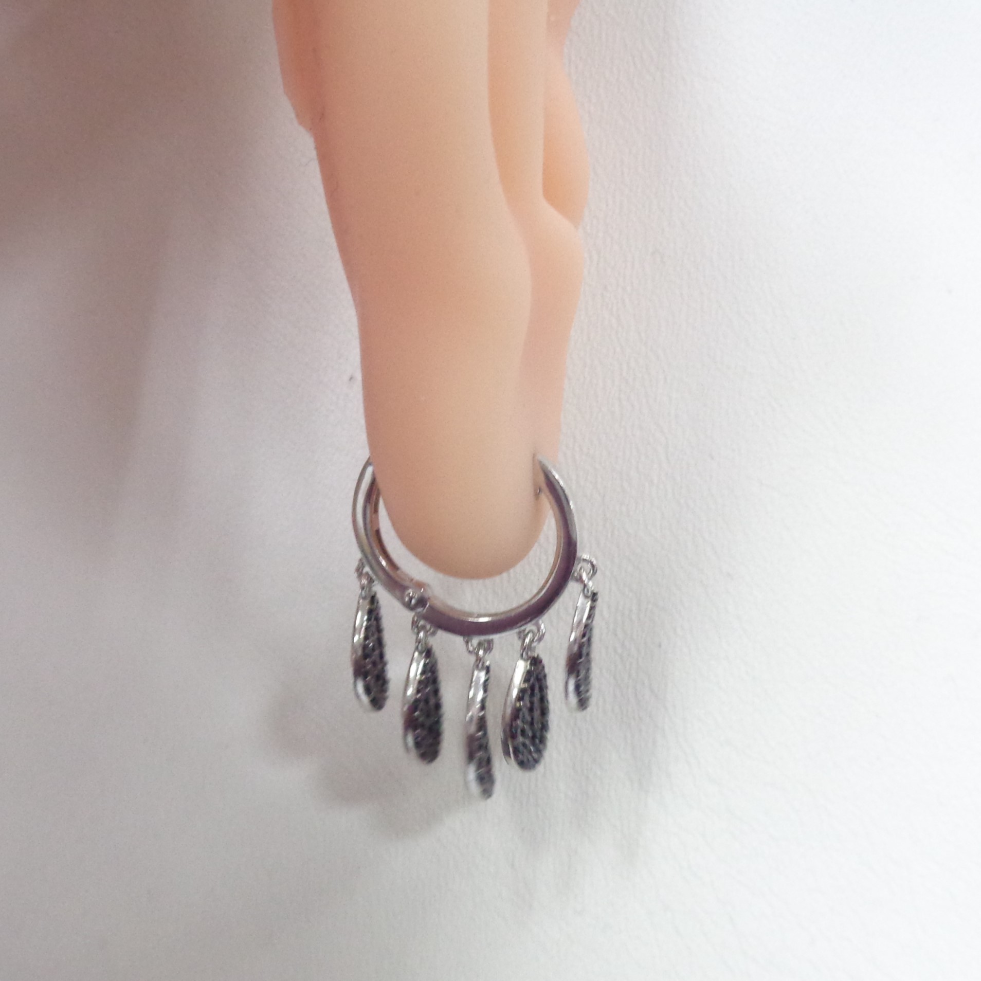 Серебряные серьги-конго со шпинелью